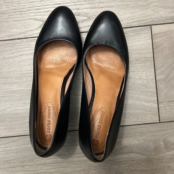 Black round toe wedges - Picture 7 of 7